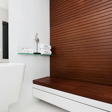 Διαμέρισμα Bed&bath Futuristic *